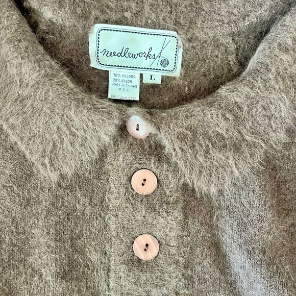 Needleworks - Vintage Soft Brown Plush Sweater  (L) - Picture 2 of 3